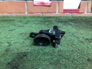 Запчасть кронштейн радиатора левый Jaguar Xf