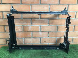 Запчасть рамка радиатора Jaguar XE