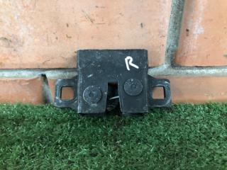 Запчасть замок капота правый Jaguar XE