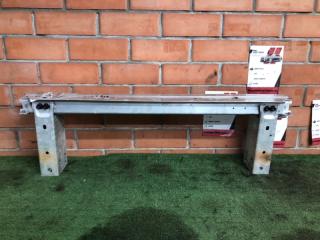 Запчасть усилитель бампера передний Jaguar XE