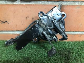 Запчасть замок капота Toyota Camry