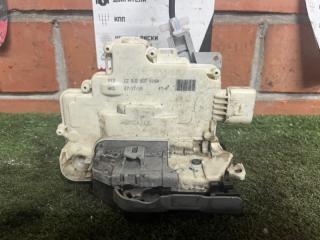 Замок двери передний правый Touareg 2