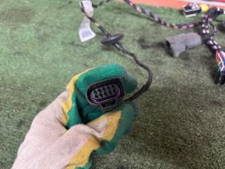 Проводка двери передняя правая Touareg 2