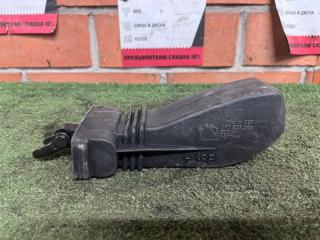 Ограничитель двери передний правый Touareg 2