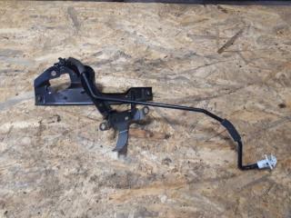 Запчасть крепление крыла переднее правое Honda Shuttle