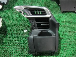 Запчасть подстаканник Honda Fit
