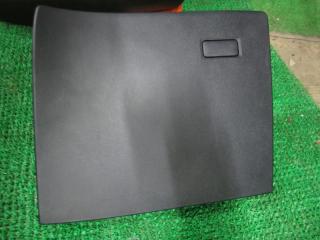 Запчасть бардачок Toyota Sienta