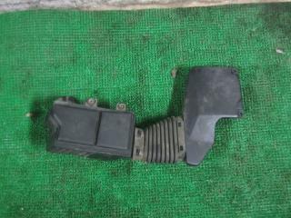 Запчасть корпус воздушного фильтра Subaru Forester