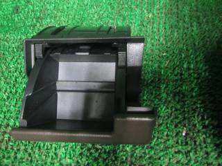 Подстаканник правый Toyota Thor