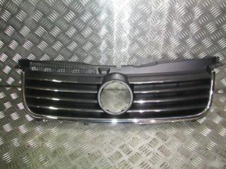 Решетка радиатора Volkswagen Passat 2001-2005