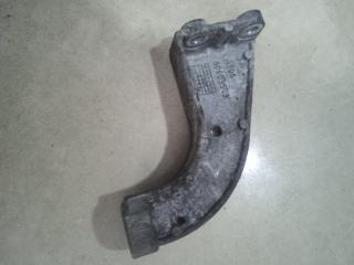 Кронштейн генератора Alfa Romeo 156 контрактная Кронштейн генератора Alfa Romeo 156