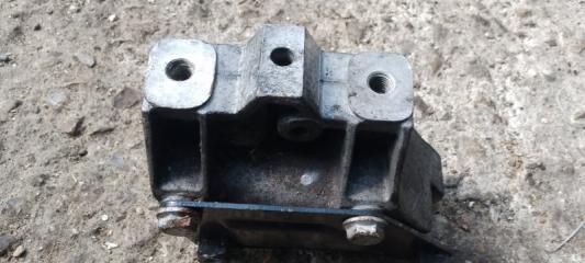 Кронштейн Мкпп Volkswagen 2003-