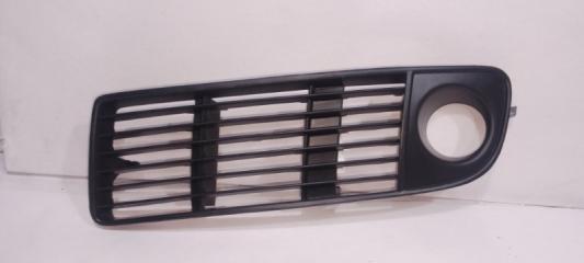 Решетка бампера передняя левая Audi A6 1997-1999