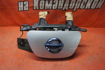 Зарядное гнездо переднее NISSAN LEAF 2010