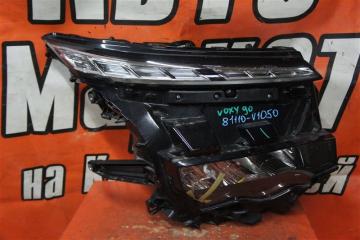Запчасть фара передняя правая TOYOTA VOXY 2023