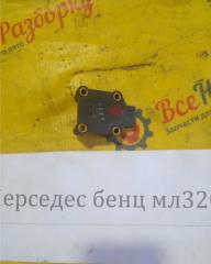 Запчасть датчик давления топлива Mercedes W163 320ml