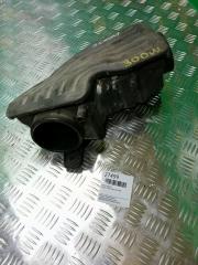 Корпус воздушного фильтра Chrysler 300M 2003