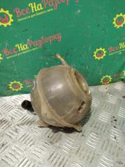 Бачок расширительный Volkswagen B3 1990 Б/У Бачок расширительный Volkswagen B3 1990