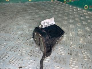 Замок двери задний левый Toyota Prius