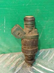 Форсунка топливная Volkswagen Golf 4