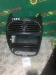 Запчасть консоль центральная Peugeot 206