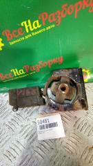 Запчасть кронштейн опора двигателя передний Pontiac Vibe