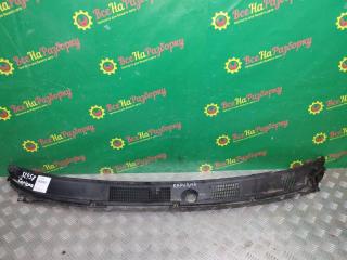 Жабо Mitsubishi Carisma