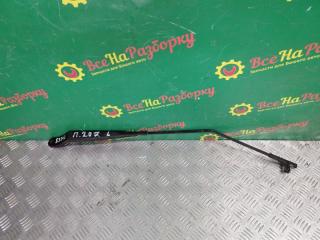 Поводок дворника левый Peugeot 207 2010 Б/У Поводок дворника левый Peugeot 207 2010