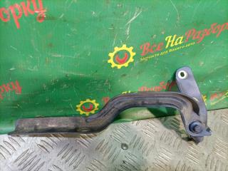 Запчасть петля капота Chrysler Pacifica 2004