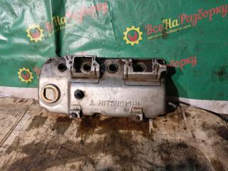 Клапанная крышка Mitsubishi Carisma 1999