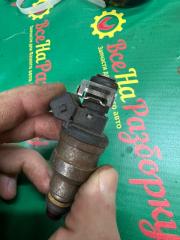 Запчасть форсунка топливная Audi A8 D2