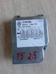 Фото запчасти блок airbag Volkswagen Transporter 2009 контрактная запчасть Запчасть блок airbag Volkswagen Transporter 2009