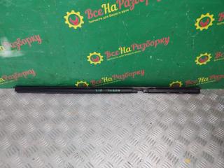 Запчасть бархотка задняя правая Mitsubishi Pajero 4 2006 - 2019