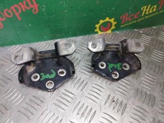 Запчасть петли крышки багажника Mitsubishi Pajero 4 2006 - 2019