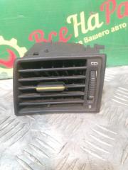 Дефлектор воздуховода передний левый Mersedes-Benz W202 1997