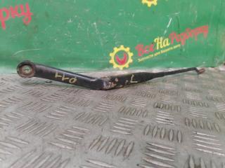 Поводок дворников передний левый Nissan Primera P11