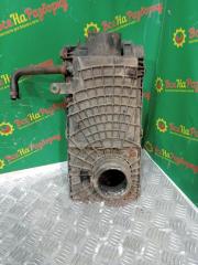 Корпус воздушного фильтра Nissan Primera P10