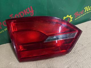 Фонарь в крышку багажника левый Volkswagen Jetta 6