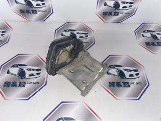 Крепление радиатора BMW 2014