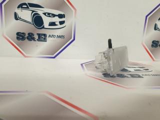 Плафон подсветки салона BMW X3 F25 N47d20c