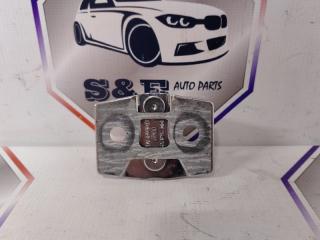 Петля замка двери BMW X5 E70 N62B48B Петля замка двери BMW X5 E70 N62B48B