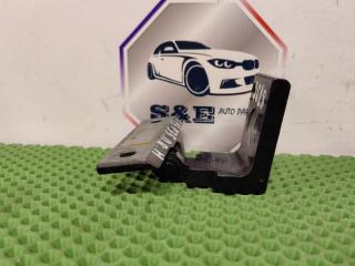 Петля двери передняя правая BMW X5 2014