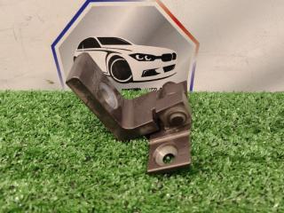 Петля двери передняя правая BMW X5 2012