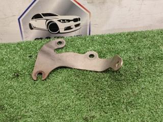 Кронштейн катализатора BMW 2013 контрактная Кронштейн катализатора BMW 2013