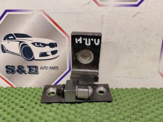 Петля двери передняя правая BMW X5 2008