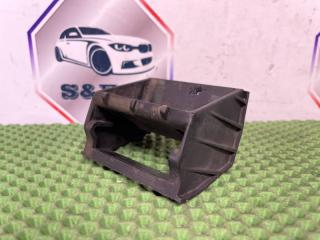 Кронштейн радиатора BMW X5 2013