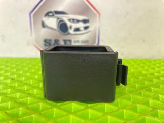 Запчасть крепление знака аварийной остановки BMW 3 2014
