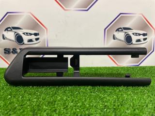 Накладка салазки сидений задняя правая BMW 5 2010