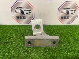 Петля двери передняя левая BMW X5 2012