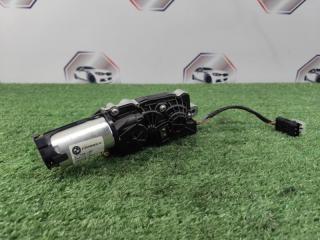 Доводчик двери багажника BMW X5 2012
